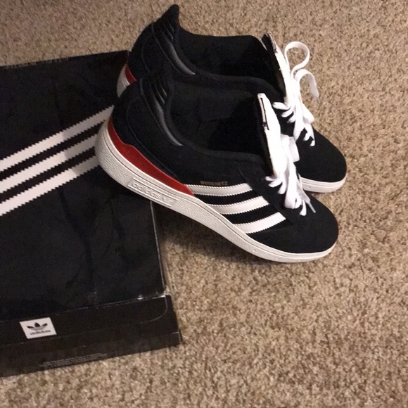 New Adidas Busenitz Pro size 10. Skateboard shoes. Limited edition. - Picture 4 of 7